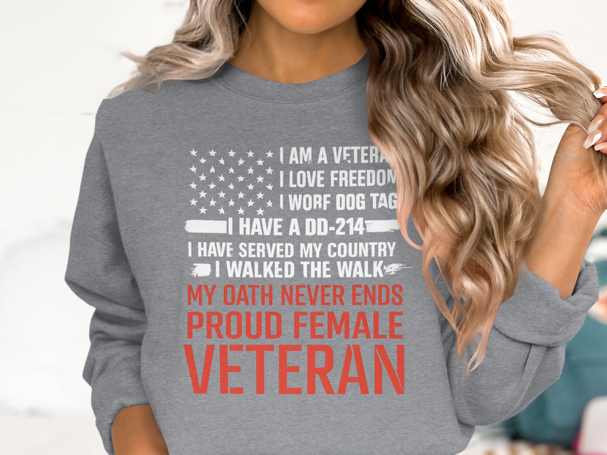 Proud Female Veteran Crewneck Long Sleeve Shirt
